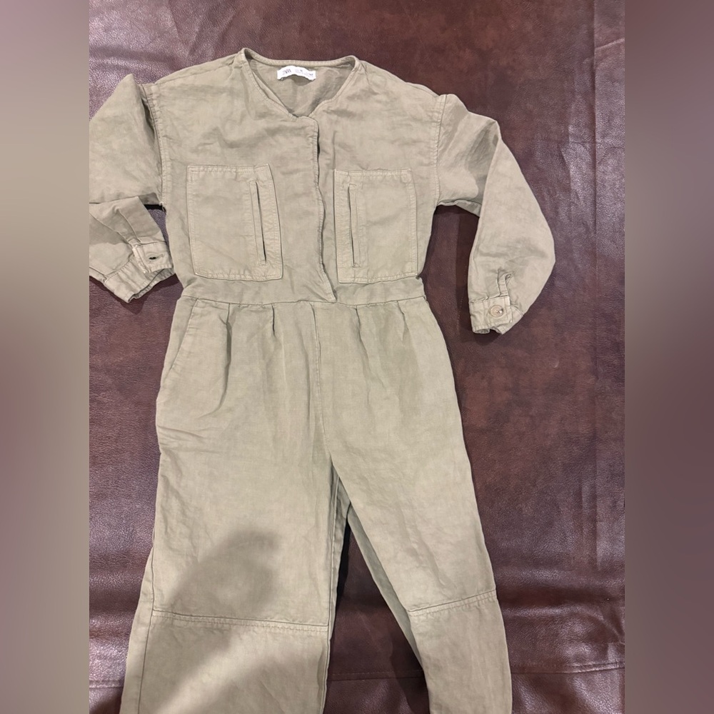 Zara Utility Jumpsuit. Size 10